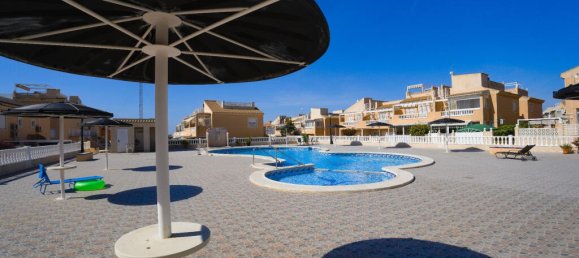 Adosado de 3 dormitorios en Torrevieja, Spain No. 171464 43