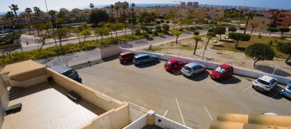 Adosado de 3 dormitorios en Torrevieja, Spain No. 171464 45