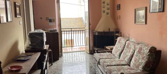 Квартира с 3 комнатами в Мангоне, Италия № 80175 3