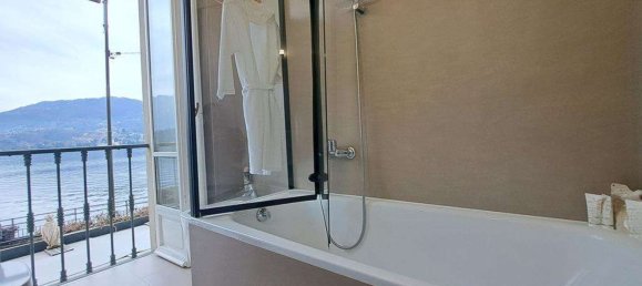 2 rooms Apartment in Griante, Italy No. 141011 16