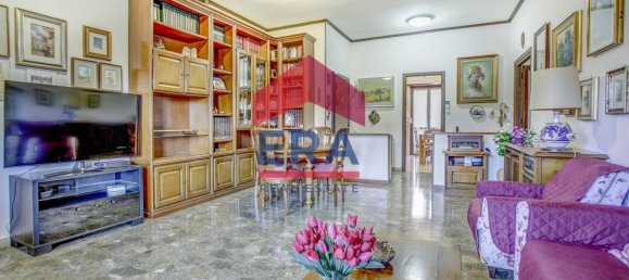 4 غرف نوم شقة في Rome, Italy رقم 112539 7