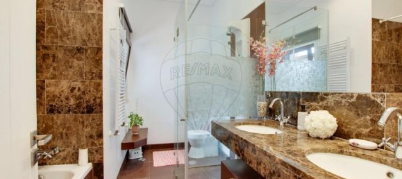 3 bedrooms Villa in Cascais, Portugal No. 51081 30