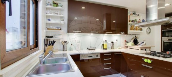 3 bedrooms Villa in Cascais, Portugal No. 51081 18