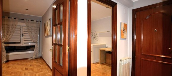 3 chambres Appartement à Oviedo, Spain No. 168987 7