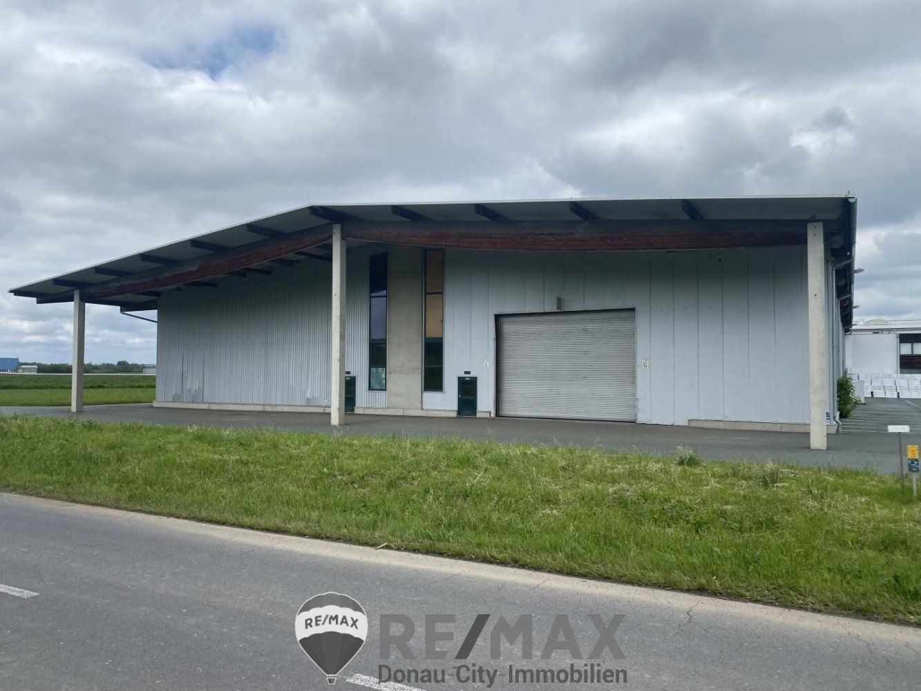 Gewerbliche Immobilie in Heiligenkreuz im Lafnitztal, Austria 2092m², Nr. 134576