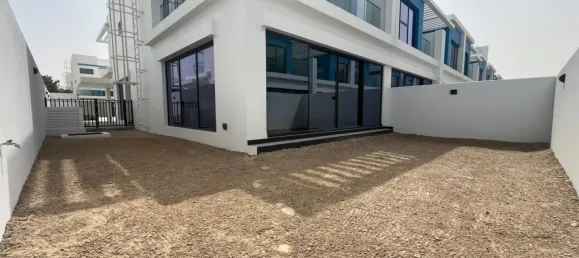 4 dormitorios tienda en alquiler en Damac Lagoons, Dubai, UAE № 106113 18