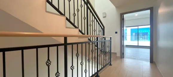 4 dormitorios tienda en alquiler en Damac Lagoons, Dubai, UAE № 106113 4