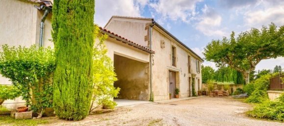 4 bedrooms Villa in Chateaurenard, France No. 298041 2