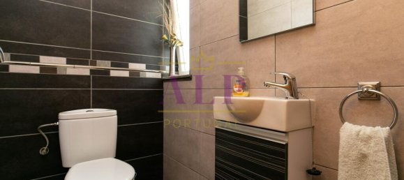 3 bedrooms Villa in Guia, Portugal No. 144675 5