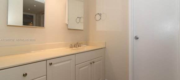 2 dormitorios propiedad comercial en venta en Miami, Miami-Dade, Florida, USA № 615752 2