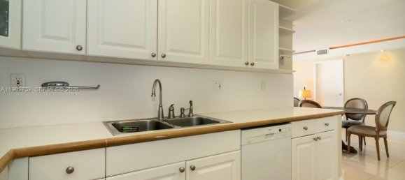 2 dormitorios propiedad comercial en venta en Miami, Miami-Dade, Florida, USA № 615752 21