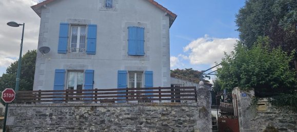 3 bedrooms House in Charente, France No. 340303 14