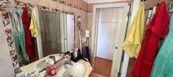 5 bedrooms Apartment in Rome, Italy No. 371519 20