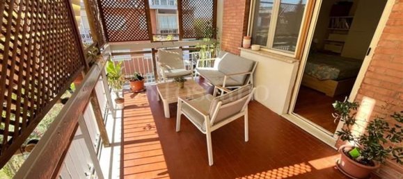 5 bedrooms Apartment in Rome, Italy No. 371519 2