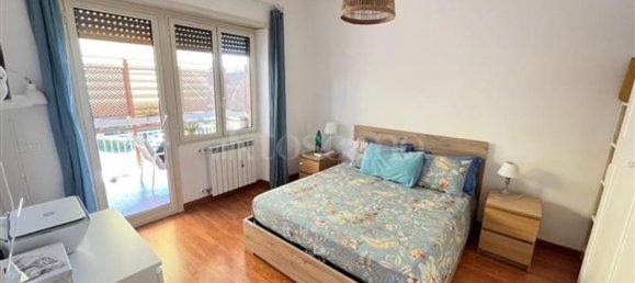 5 bedrooms Apartment in Rome, Italy No. 371519 16