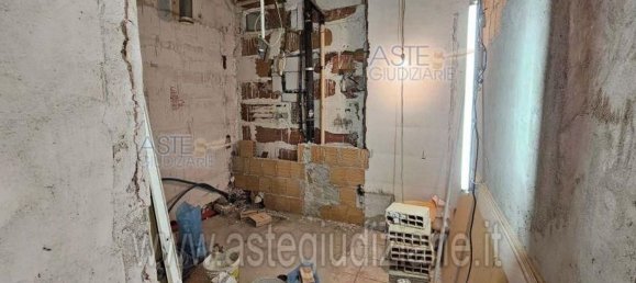 5 rooms Apartment in Rome, Italy No. 290147 12