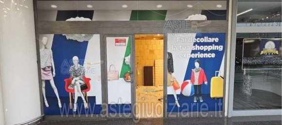 5 rooms Apartment in Rome, Italy No. 290147 33