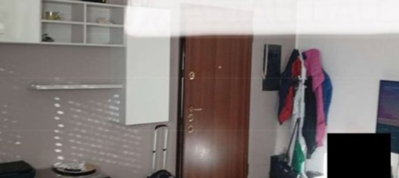 4 bedrooms Apartment in Legnano, Italy No. 357948 9