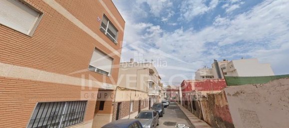 133m² Commercial property in Roquetas de Mar, Spain No. 170173 2