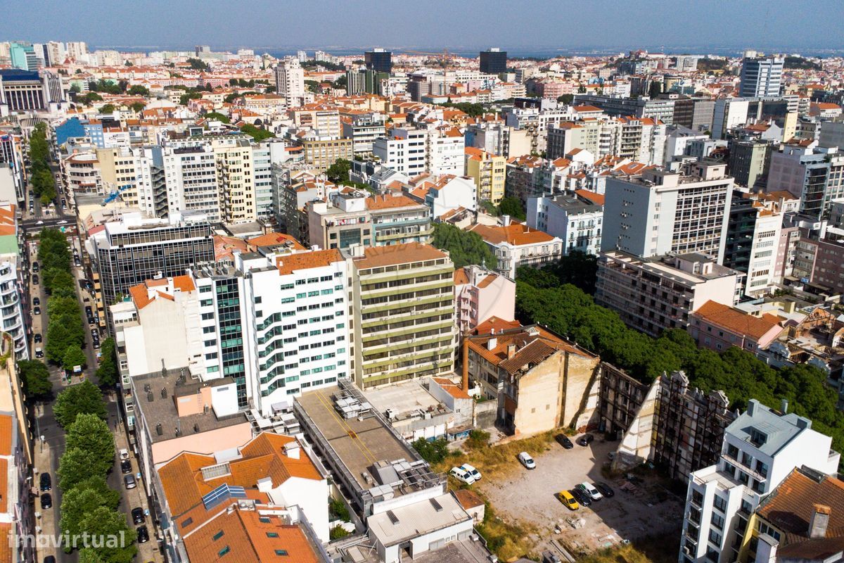 9 chambres Bâtiment à Lisbon, Portugal No. 269556