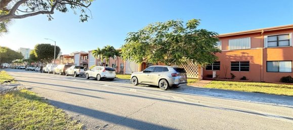 2 Schlafzimmer Gewerbliche Immobilien in Miami, USA, Nr. 615586 12