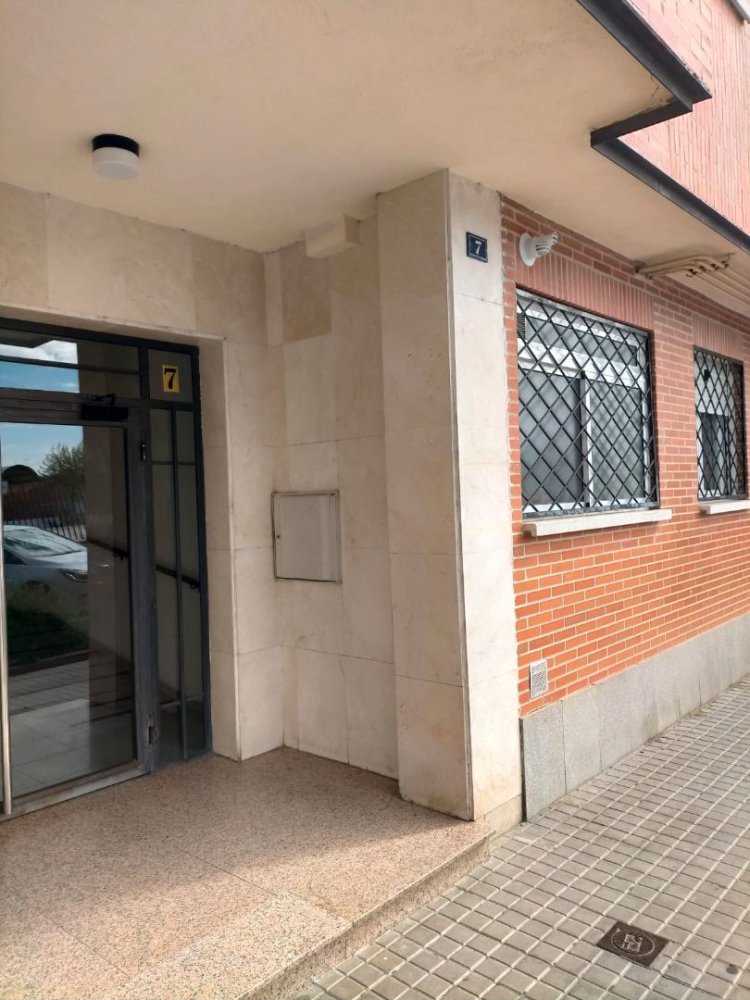 3 غرف نوم شقة في Arevalo, Spain رقم 156960