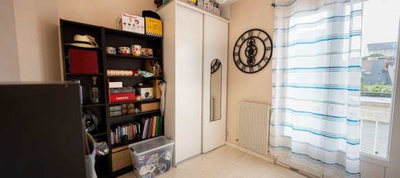 Apartamento de 3 dormitorios en Tours, France No. 64088 9