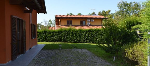 6 rooms Villa in Biella, Italy No. 284357 6