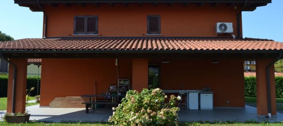 6 rooms Villa in Biella, Italy No. 284357 8