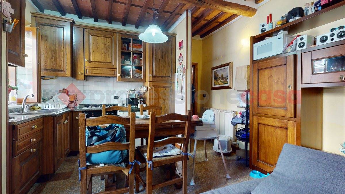 5-salle Maison à Barga, Italy No. 237831