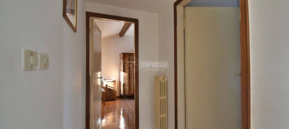 Casa de 4 dormitorios en Tolentino, Italy No. 166451 16