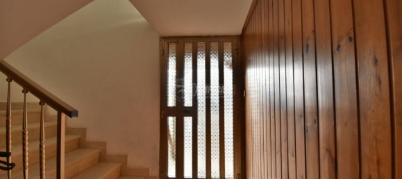 Casa de 4 dormitorios en Tolentino, Italy No. 166451 2