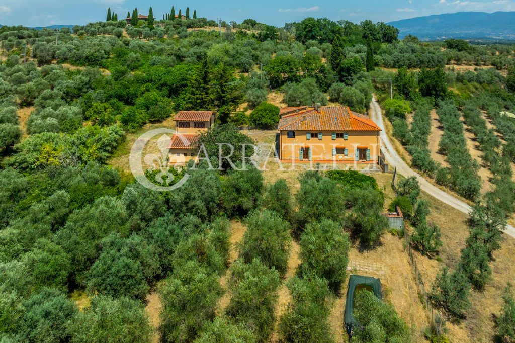 6 غرف نوم منزل في Cavriglia, Italy رقم 273995