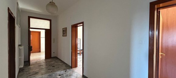 Дом с 6 комнатами в Трельо, Италия № 221394 8