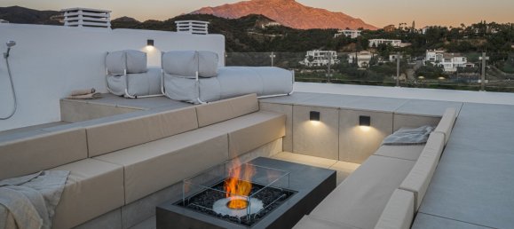 2 bedrooms Penthouse in La Quinta, Spain No. 4797 3