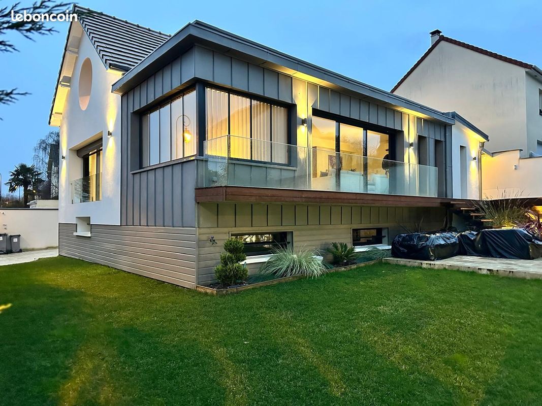 3 bedrooms House in Hardricourt, France No. 146323