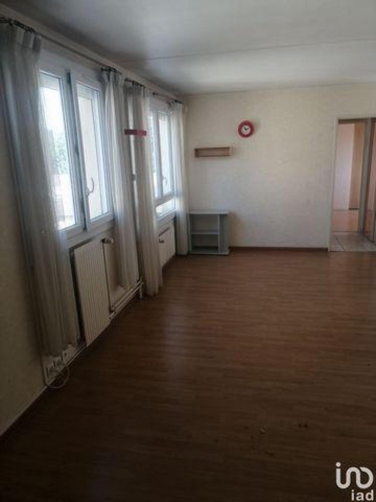 Кондоминиум  с 3 спальнями в Вильпаризи, Франция № 32012