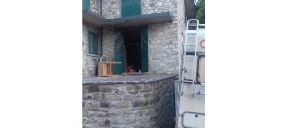 5 rooms House in Badia Tedalda, Italy No. 252555 2