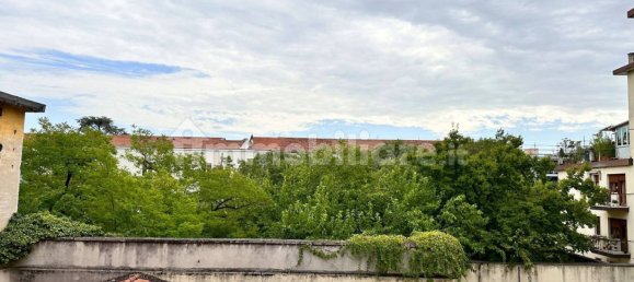 5 غرف نوم شقة في Verona, Italy رقم 360661 17