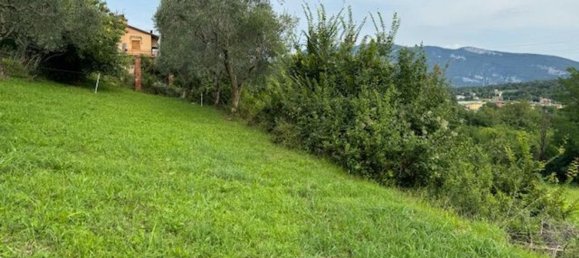Terreno en Caprino Veronese, Italy 4526 m² No. 297032 3