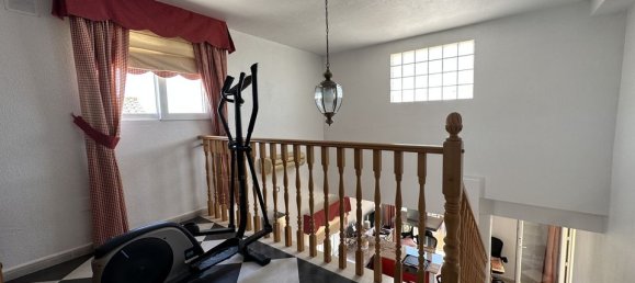 5 bedrooms Villa in Alicante, Spain No. 183552 35