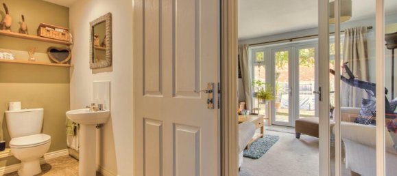 3 bedrooms Commercial property in Taunton, United Kingdom No. 13691 2