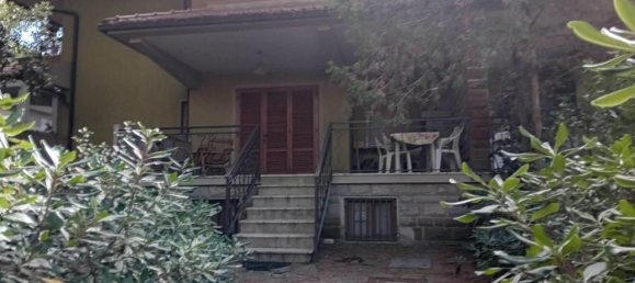 Casa de 8 habitaciónes en Grosseto, Italy No. 26785 37