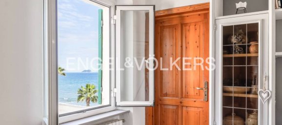2 bedrooms Apartment in Laigueglia, Italy No. 102291 2