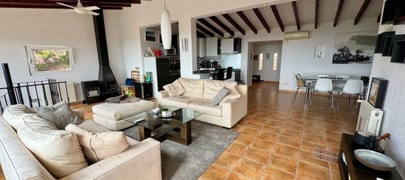 4 bedrooms House in La Nucia, Spain No. 176116 14