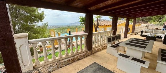 4 bedrooms House in La Nucia, Spain No. 176116 9