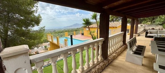 4 bedrooms House in La Nucia, Spain No. 176116 7