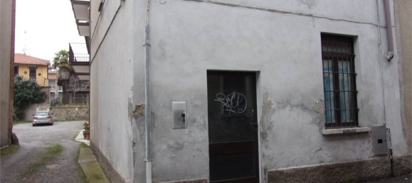 3 rooms Office in Lomazzo, Italy No. 167528 3