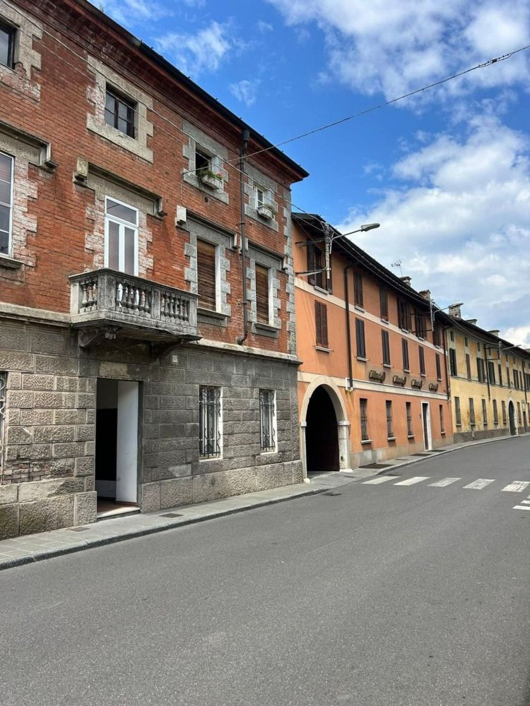 Casa de 3 dormitorios en Verolanuova, Italy No. 390638