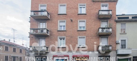 5-salle Appartement à Vigevano, Italy No. 122157 48